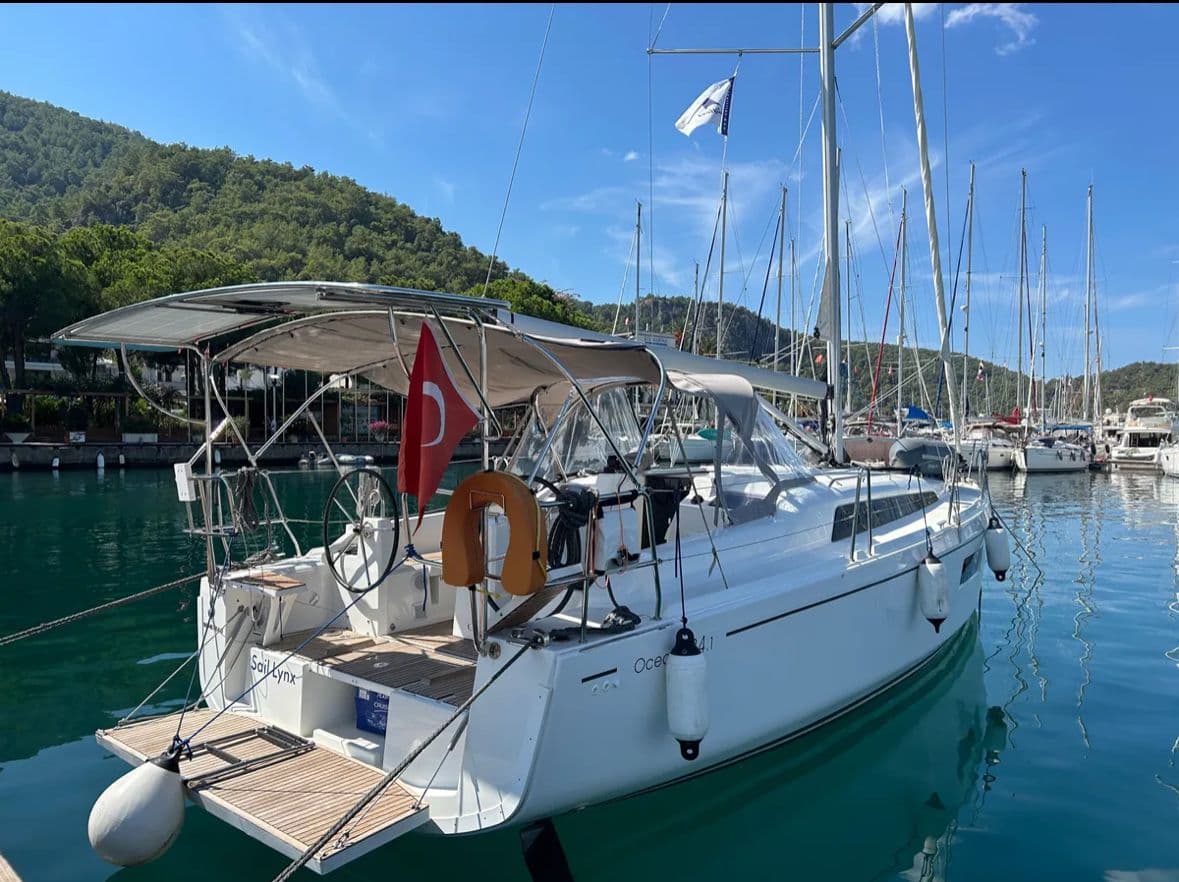 Sail Lynx