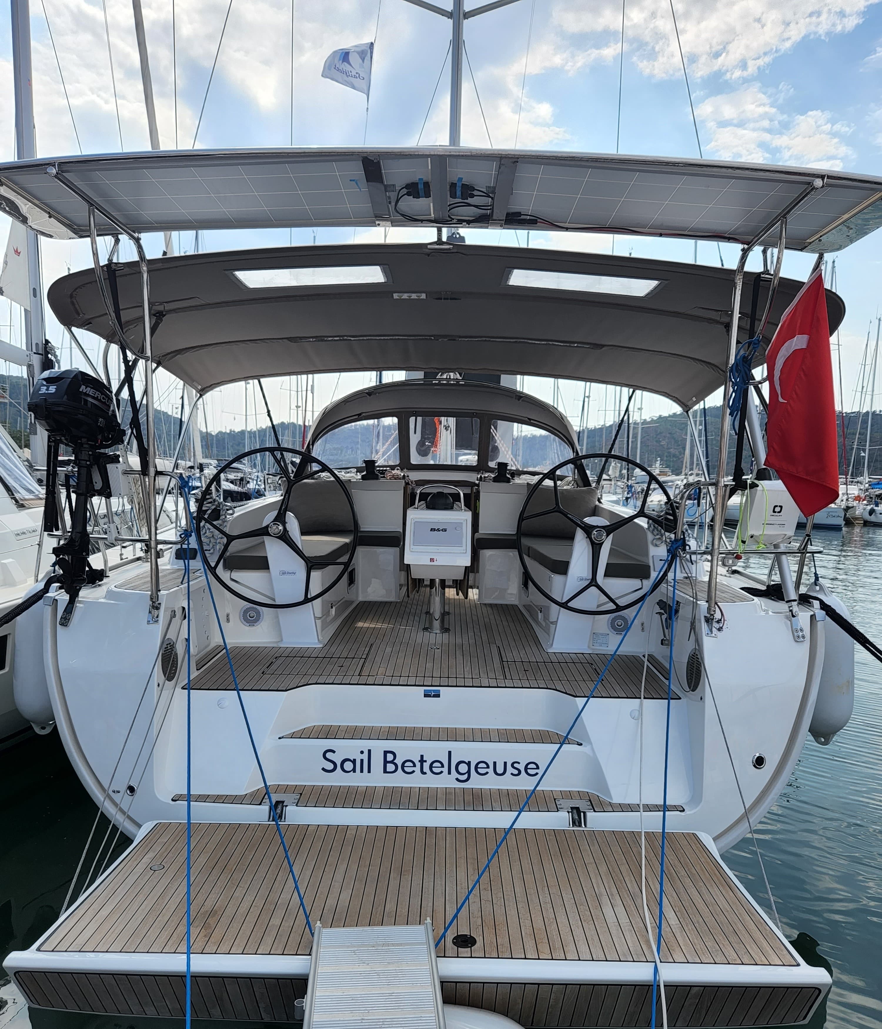 Sail Betelgeuse