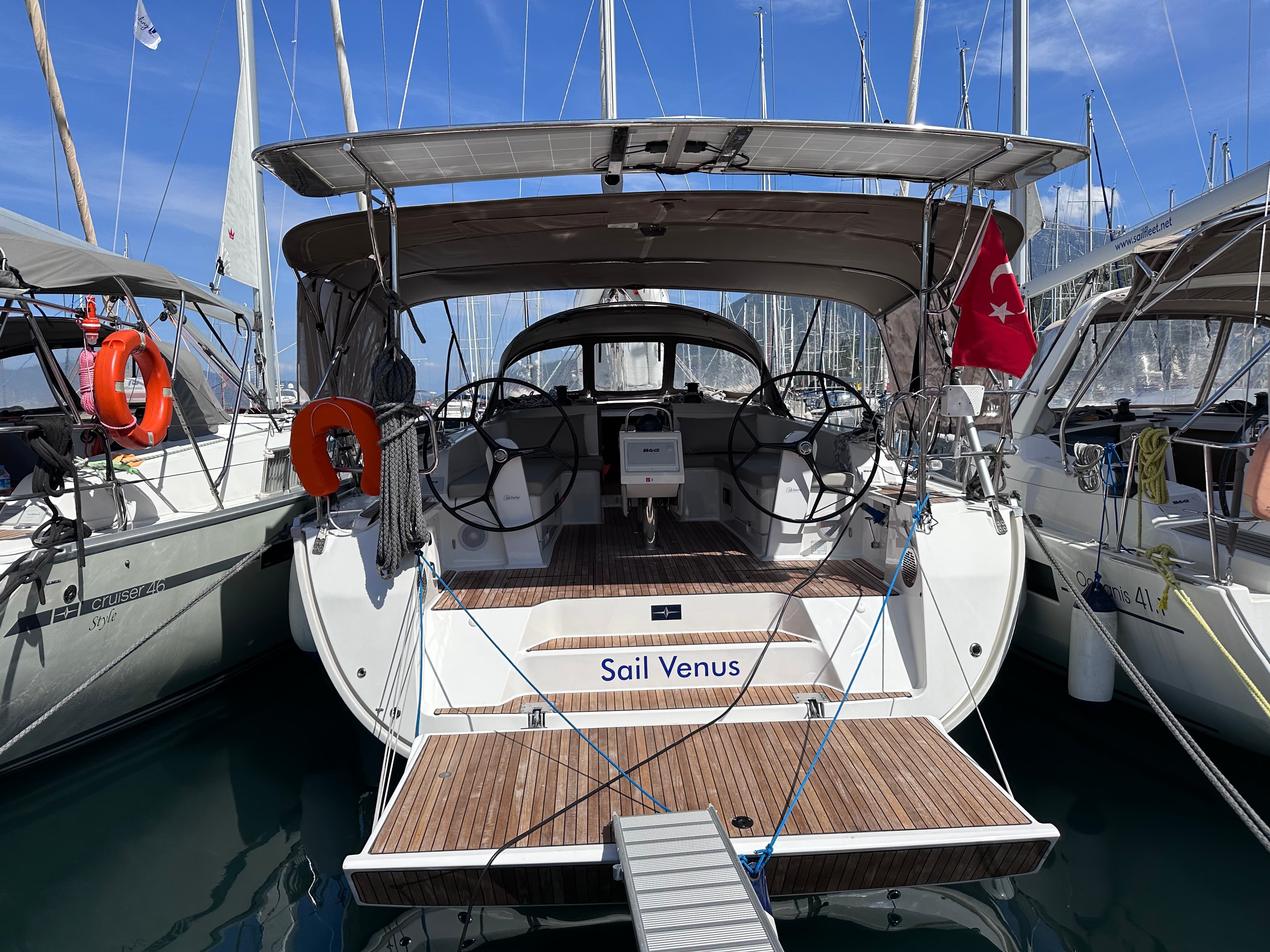 Sail Venus