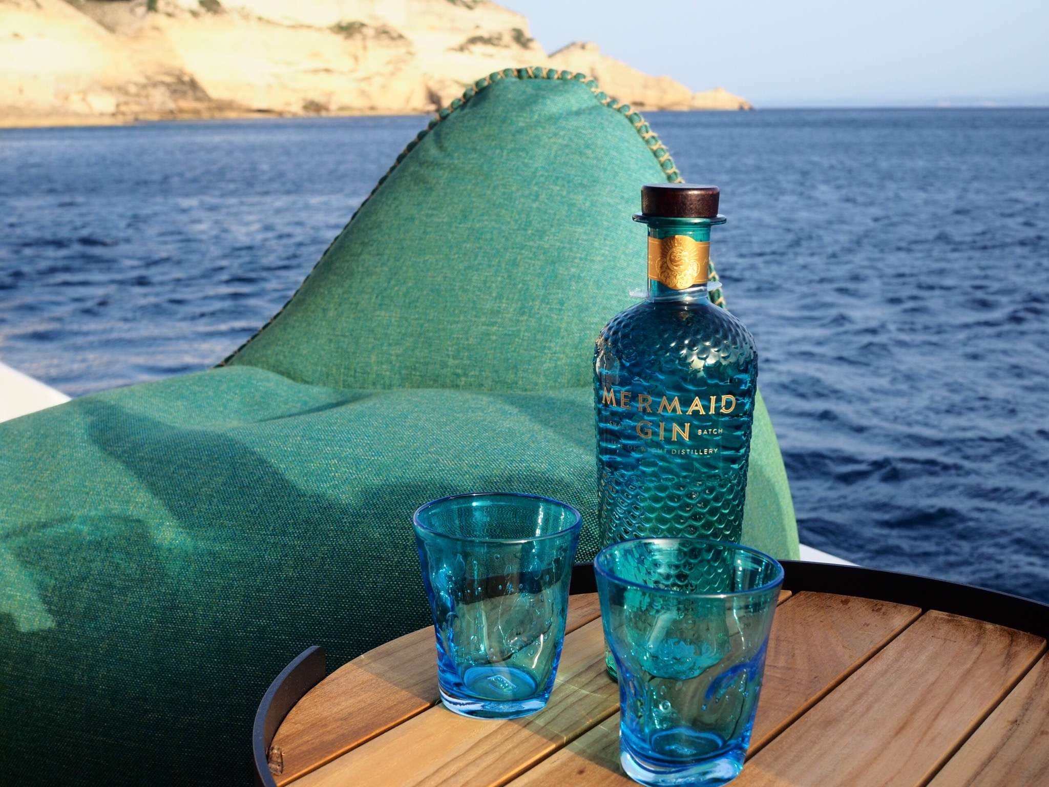 FEEL THE BLUE